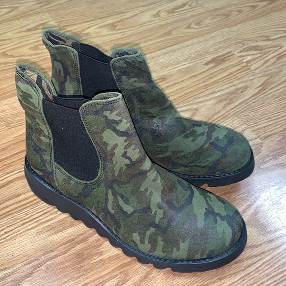 Fly London Shoes - FLY London Leather Chelsea Boots - Salv 40 new qvc camouflage